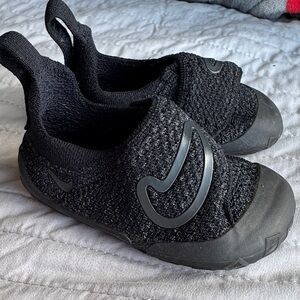 nike walker shoes